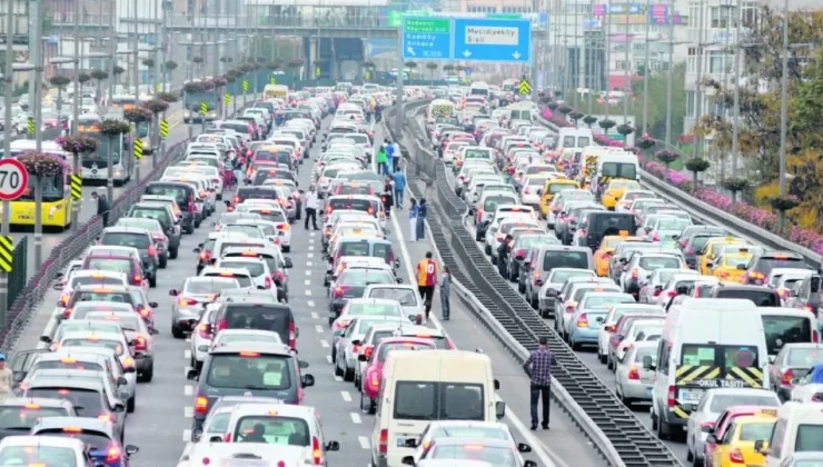 Bir bayram daha trafik stresiyle sona erdi