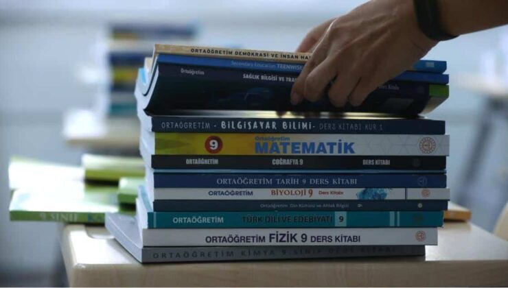 Ders kitaplarına rekor zam: Maliyet nasıl 3 milyar lira oldu?