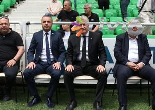 Sakaryaspor’da başkanlığa Muhammet Kıratlı seçildi