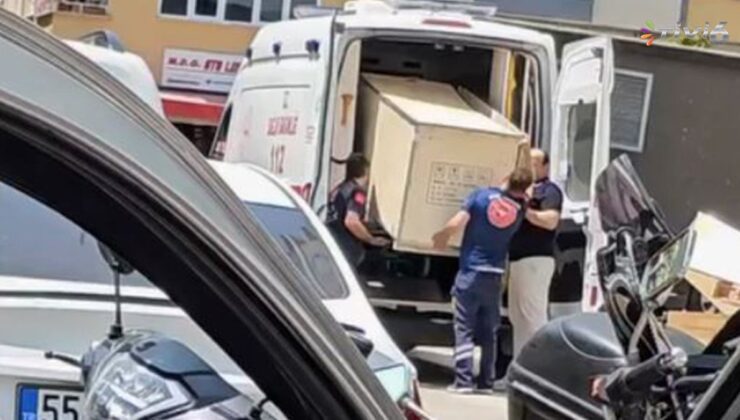 Samsun'da skandal: Ambulansla dolap taşıdılar!