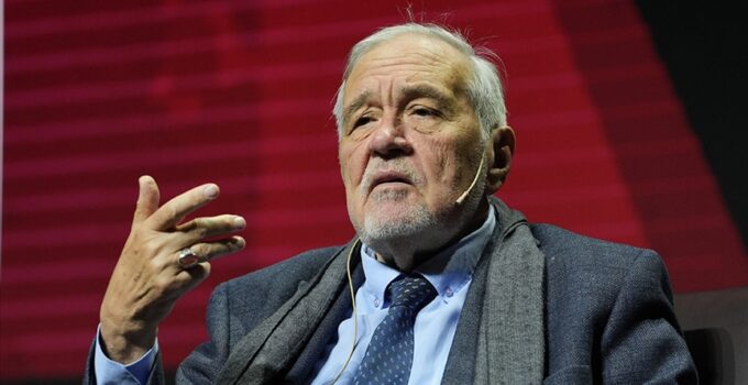 İlber Ortaylı’dan zeytinlik tepkisi: “Zeytin vatan toprağıdır!”