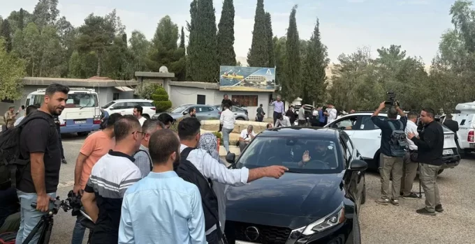 PKK Silah Bırakıyor: DEM Parti Heyeti Tören Alanında