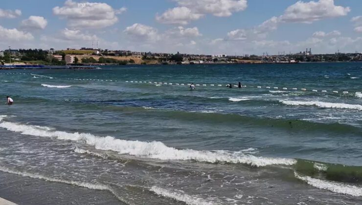 Tekirdağ’da 4 İlçede Denize Girmek 2 Gün Yasaklandı! Valilikten Uyarı: “Can Güvenliği İçin Zorunlu Önlem”
