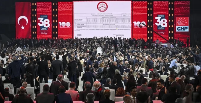 CHP Kurultay davasında sürpriz erteleme: Duruşma 15 Eylül’e alındı