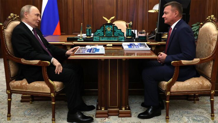 Putin’in sabah görevden aldığı Bakan evinde ölü bulundu