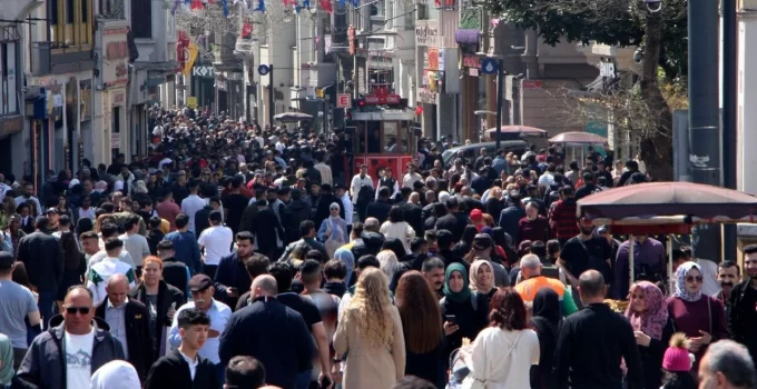 TÜİK Temmuz 2025 verilerini açıkladı: İşsizlik oranı yüzde 8’e geriledi