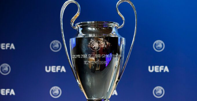 UEFA Şampiyonlar Ligi Play-Off Turu Başlıyor: Fenerbahçe Benfica ile Karşılaşıyor