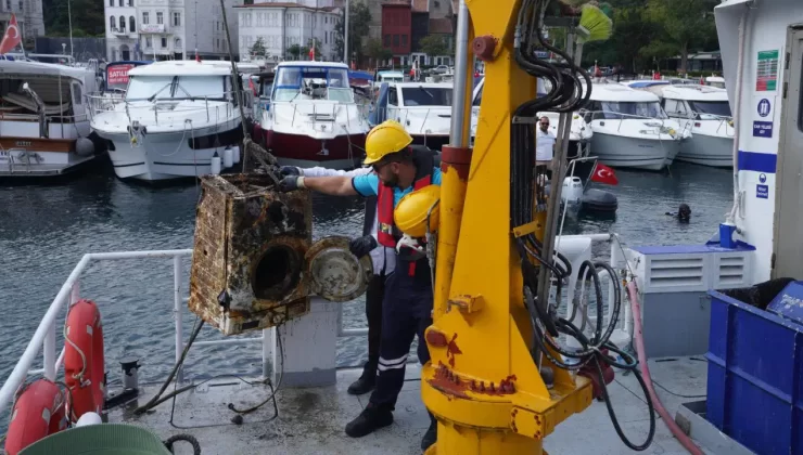Deniz Dibi Temizliğinde Durum Vahim:  Denizden Çamaşır Makinesi Çıktı