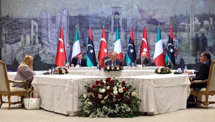 Cumhurbaşkanı Erdoğan, İtalya Başbakanı Meloni ve Libya Başbakanı Dibeybe’yi Türkiye-İtalya-Libya İşbirliği Zirvesi’nde Kabul Etti