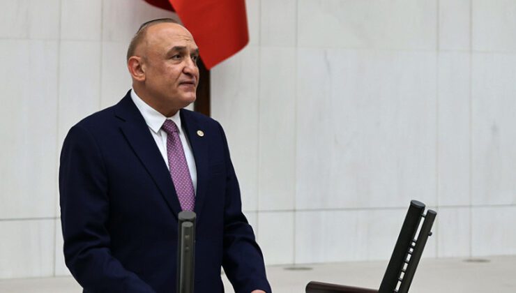 Türkiye’de Sağlık Krizi Derinleşiyor: 70 Bin Doktor Açığı ve Yurtdışına Göç Artıyor