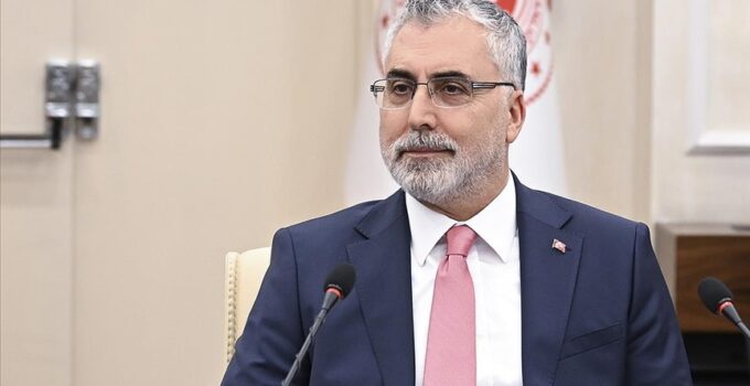 Bakan Işıkhan: “Üreterek, çalışarak istihdam imkanlarını artırmaya devam edeceğiz”