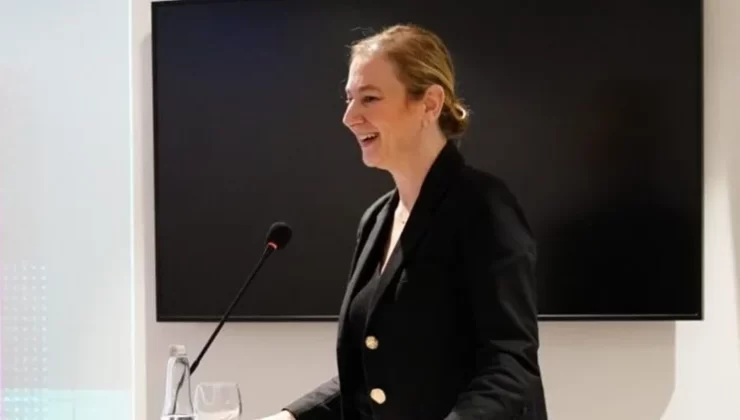 Sorbonne Diplomalı Prof. Dr. Naciye Aylin Ataay, Türkiye’deki Diplomaları İptal Edilmesine Rağmen Emekli Oldu