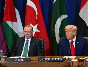 Erdoğan–Trump Görüşmesi Son Anda Basına Kapandı!