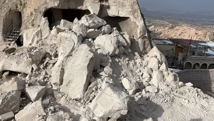 Doğa ve İnsan Etkisiyle Göreme Peribacası Hasar Gördü