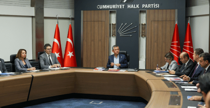 CHP MYK, Özgür Özel Başkanlığında Bir Araya Geldi