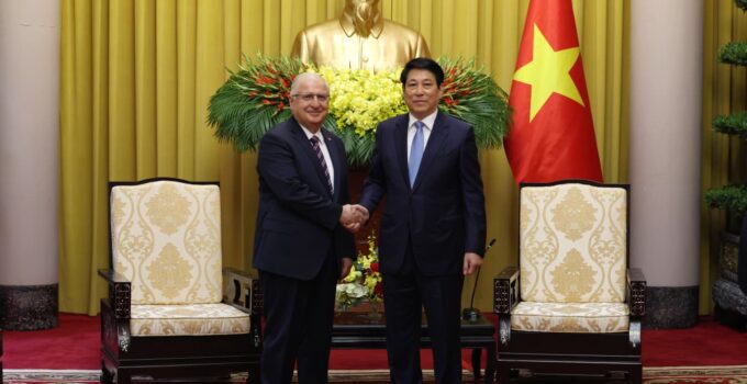 Bakan Güler, Vietnam Cumhurbaşkanı ile Görüştü