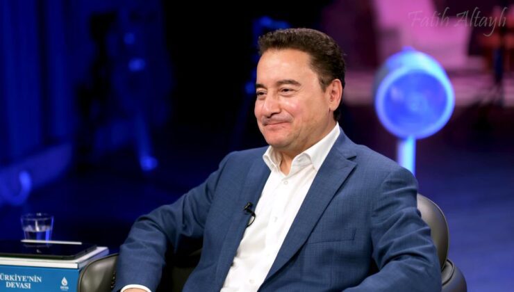 Babacan: İktidar Yargıyı Kullanarak Muhalefeti Kontrol Etmeye Çalışıyor