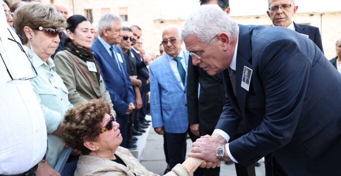 İYİ Parti Lideri Müsavat Dervişoğlu, Agah Oktay Güner’in Cenaze Törenine Katıldı