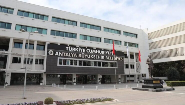 Antalya Belediyesi’ne Operasyon: 20 Gözaltı
