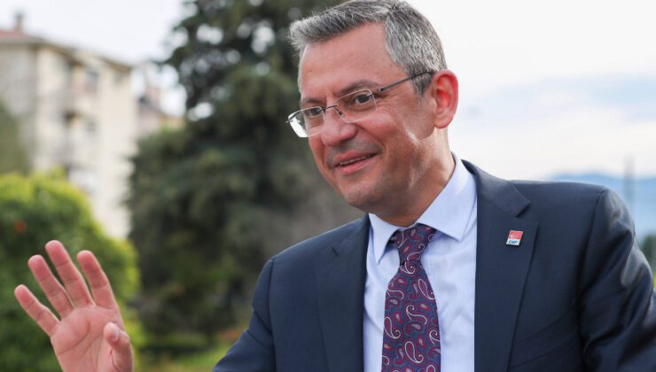 Özgür Özel’den Sivas Kongresi Mesajı: “Bağımsızlık ve Demokrasi Simgesi”
