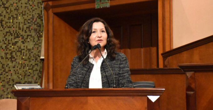 İnanlı: “İl Binamız İsrail’in Gazze Ablukası Gibi Kuşatıldı”