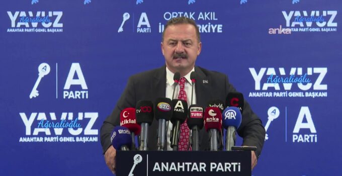 Anahtar Parti Başkanı: “Atatürk Kurucu Önderimizdir”