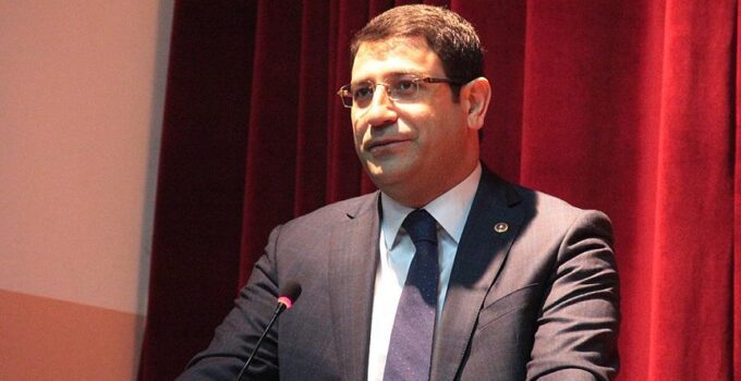 DEVA’lı Şahin: “Uçak Lüks, Dar Gelir Gerçek”