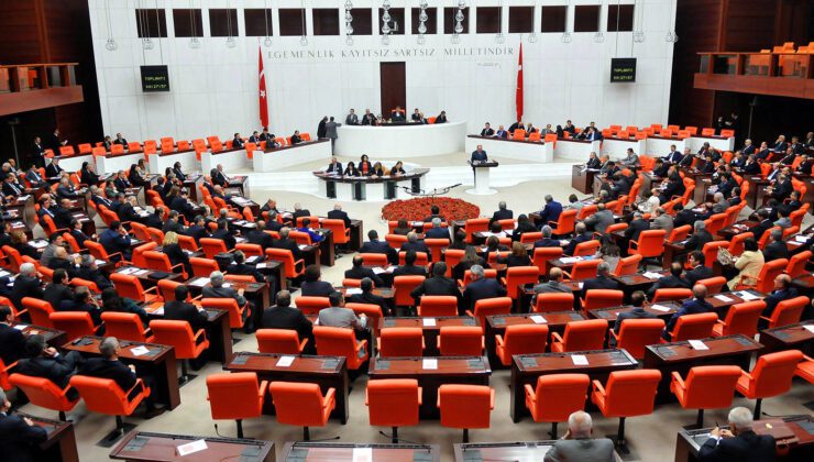 TBMM, AK Parti’nin Teklifi Üzerine 1 Haftalık Ara Verdi