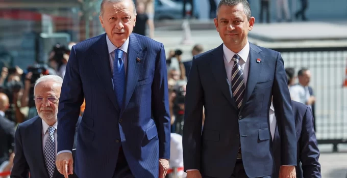 Cumhurbaşkanı Erdoğan, CHP Lideri Özel’e Tepki Gösterdi