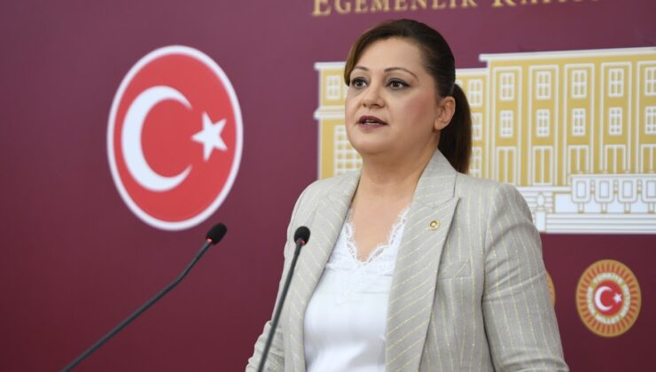 SON DAKİKA! AK PARTİYE GEÇECEĞİ İDDİA EDİLEN CHP’Lİ BURCU KÖKSAL’DAN AÇIKLAMA