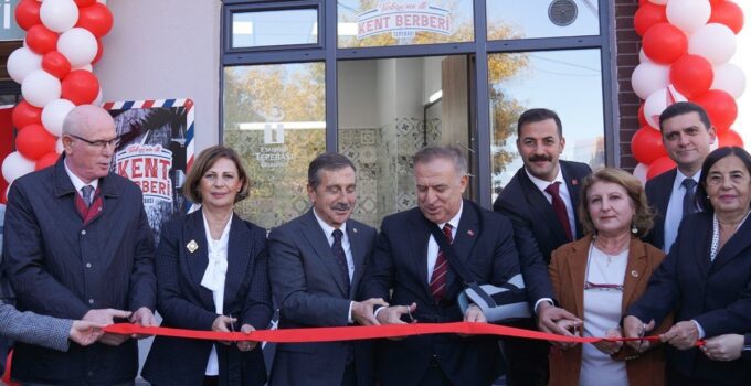 Türkiye’nin İlk ‘Kent Berberi’ Hizmete Açıldı