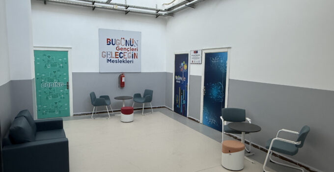 Diyarbakır’da “Bugünün Gençleri Geleceğin Meslekleri Projesi”