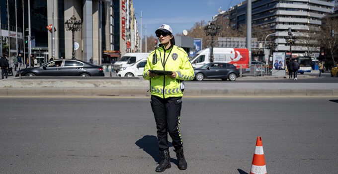 Mahkemeden Önemli Karar: Her Polis Trafik Cezası Kesemeyecek