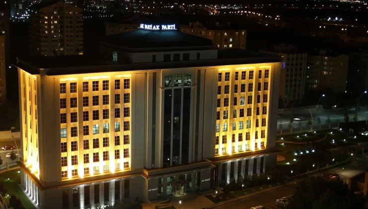 Erdoğan’dan Sert Uyarı: 8 İl Başkanı Görevden Alındı, Değişim Dalga Dalga Yayılıyor