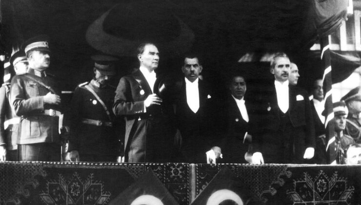 Kent Konseyi Başkanı Hakkı Bayraktar’dan Cumhuriyet Bayramı Mesajı