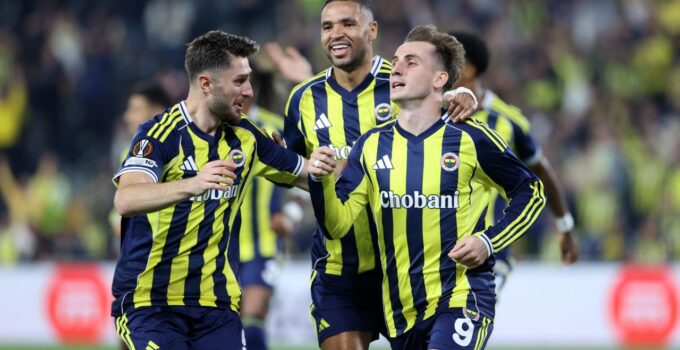 Fenerbahçe, UEFA Avrupa Ligi’nde Nice’i 2-1 Mağlup Ederek İlk Galibiyetini Aldı