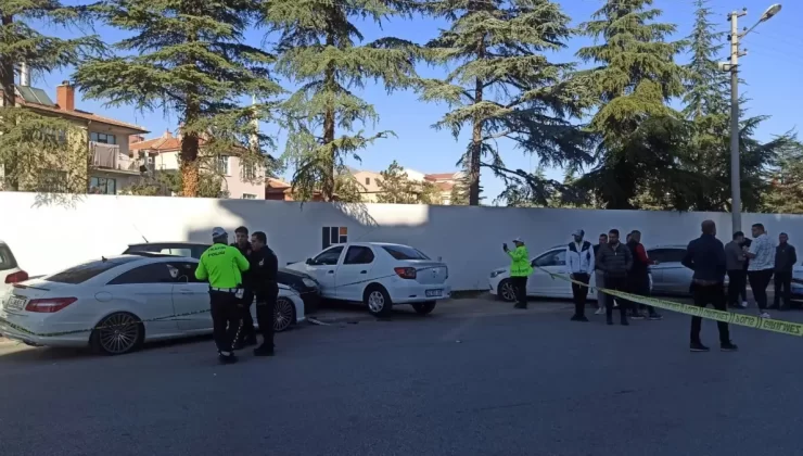 Konya Meram’da Polis Merkezinde Bıçaklı Saldırı: 18 Yaşındaki Genç Hayatını Kaybetti!