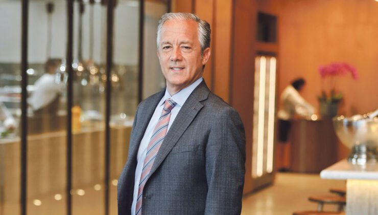 Koç Holding’e Bağlı Divan Otelleri’nin Genel Müdürü Gözaltına Alındı