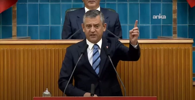 Özgür Özel: “70 Günde Sorunlar Artarken Biz Meydanlardaydık”