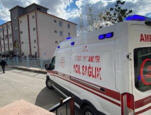 Çorum’da Zehirlenme Paniği: 8 Lise Öğrencisi Tavuk Dönerden Hastanelik Oldu