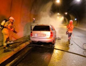 Konak Tünelleri’ndeki Araç Yangınına İtfaiyeden Hızlı Müdahale