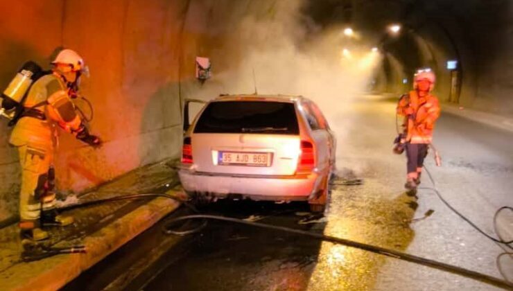 Konak Tünelleri’ndeki Araç Yangınına İtfaiyeden Hızlı Müdahale