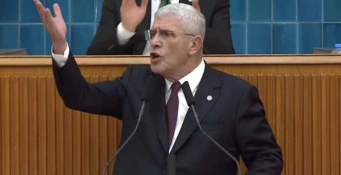 İYİ Parti Grup Toplantısı’ndan Sert Eleştiri: “24 Kasım’ı Katilleriyle Pazarlık Yaparak İdrak Edenler”