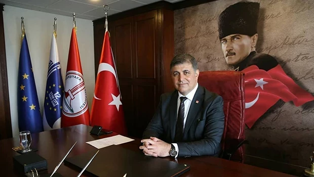 Cemil Tugay’dan AK PARTİ iddialarına sert çıkış: “Parti değiştiren başkan İzmir’de adım atamaz, tükürüğe boğarlar”