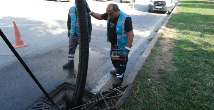 ASAT, Kepez’de Yağmursuyu Hatlarını Temizleyerek Kışa Hazırlık Yapıyor