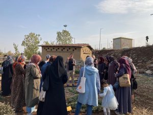 Kadınlardan Doğaya Yolculuk: Tıbbi Ve Aromatik Bitkiler İçin Agroekoloji Gezisi