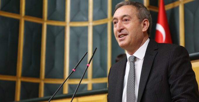 DEM Parti’den İBB İddianamesine Tepki: “İddianame Değil, Labirent”