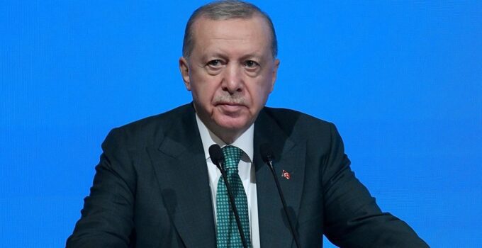 Erdoğan: Genel Başkan Mı Ayarları Bozulmuş Hakaret Otomatı Mı Belli Değil