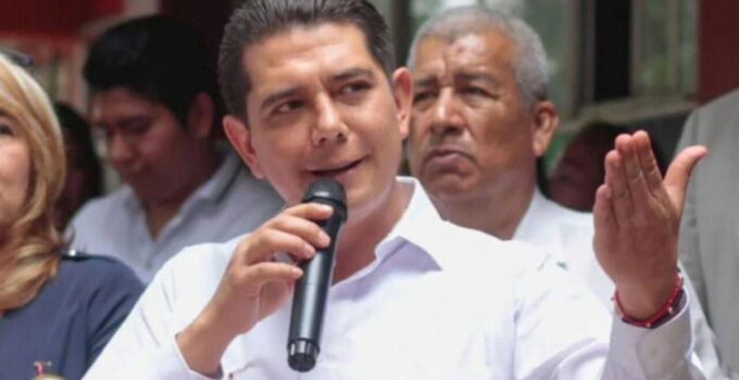 Belediye Başkanı Ölüler Günü Kutlamasında Öldürüldü