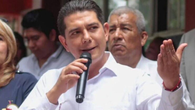 Belediye Başkanı Ölüler Günü Kutlamasında Öldürüldü